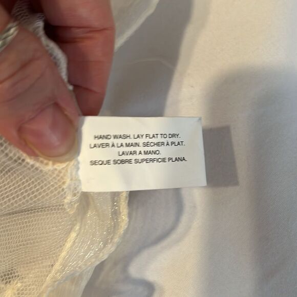 Pier1 cream colored lacy embellished oblong scarf 71” long including fringe EUC - Picture 7 of 13